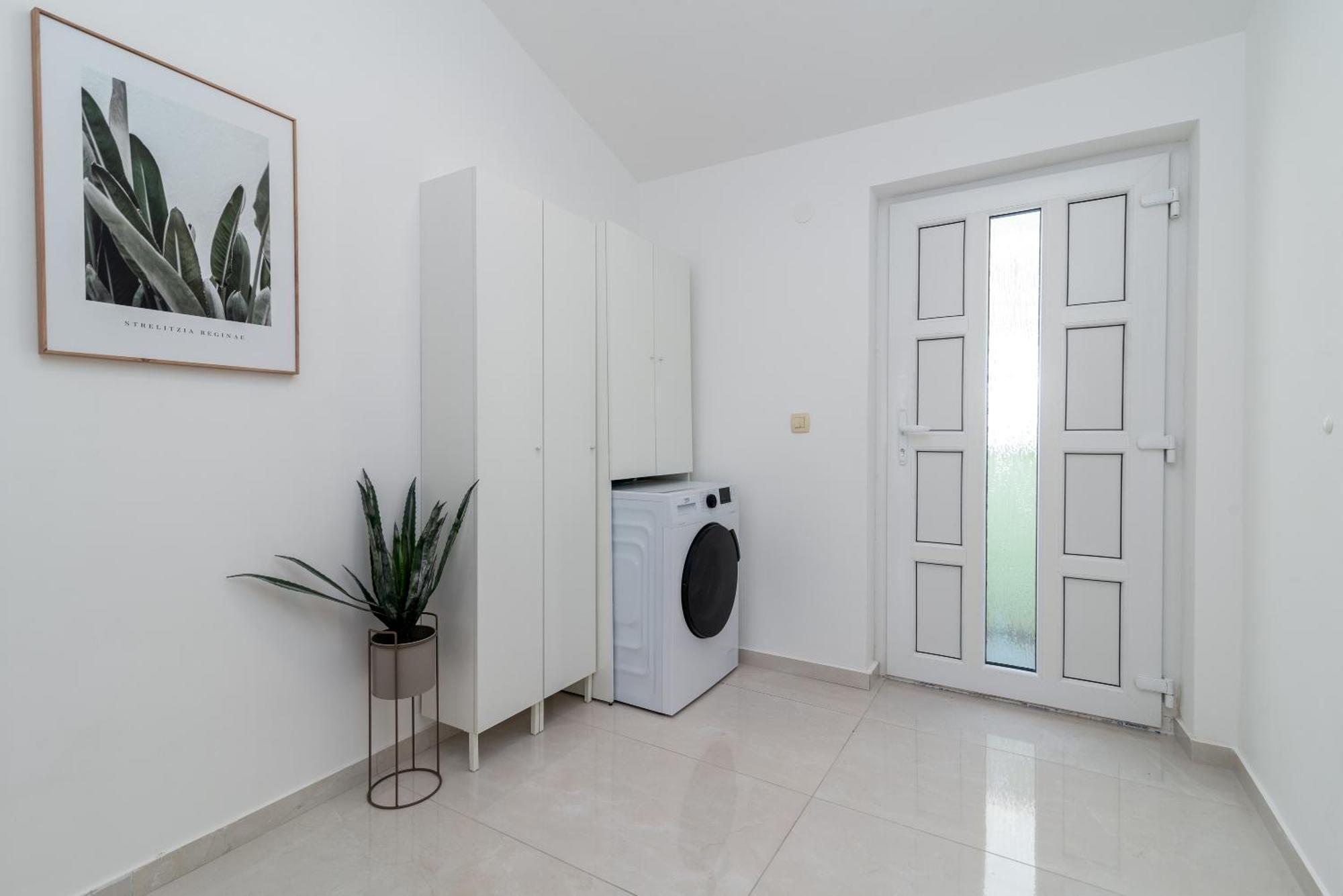 Sea View Apartment Karmen เยเซนิเซ ภายนอก รูปภาพ
