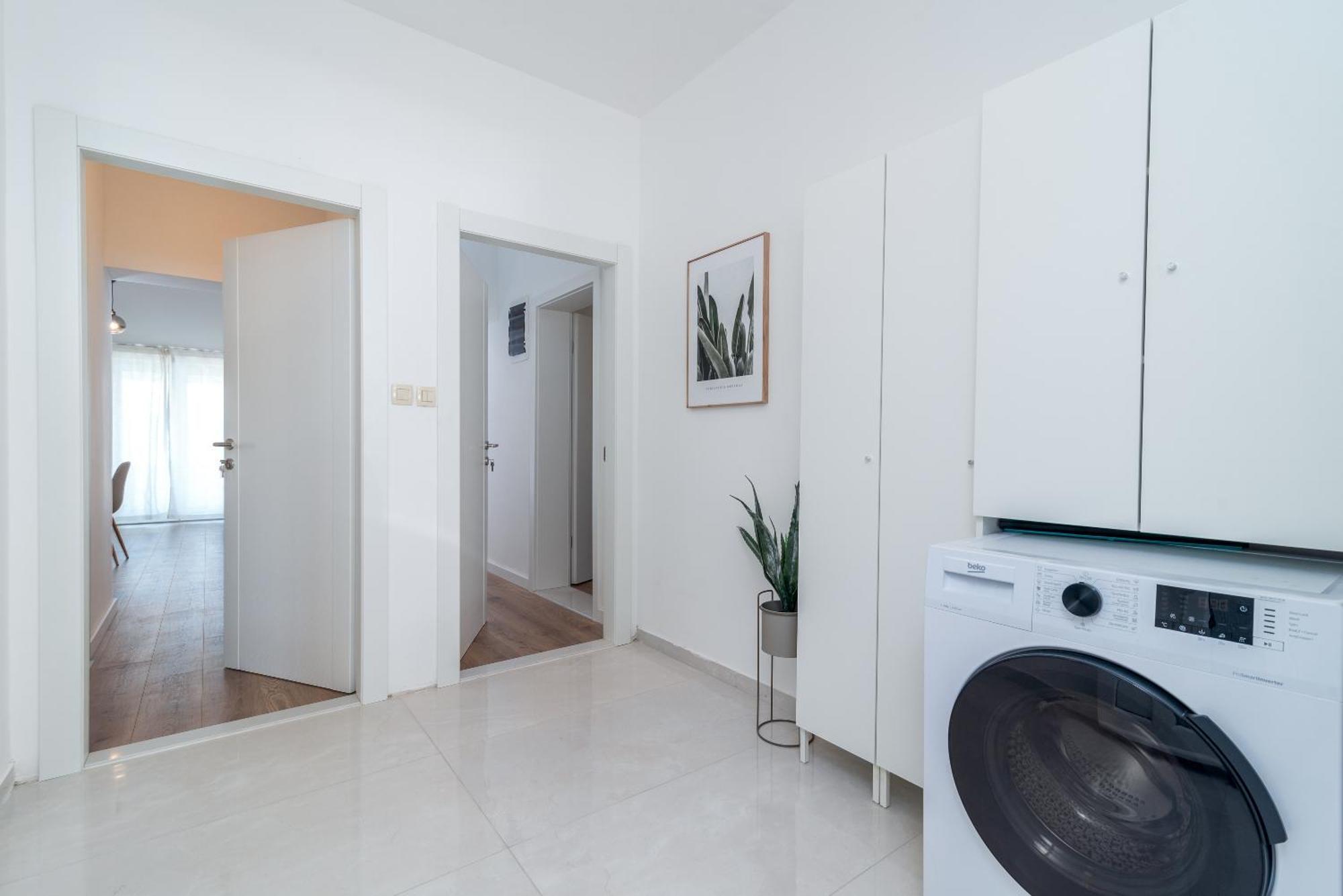 Sea View Apartment Karmen เยเซนิเซ ภายนอก รูปภาพ
